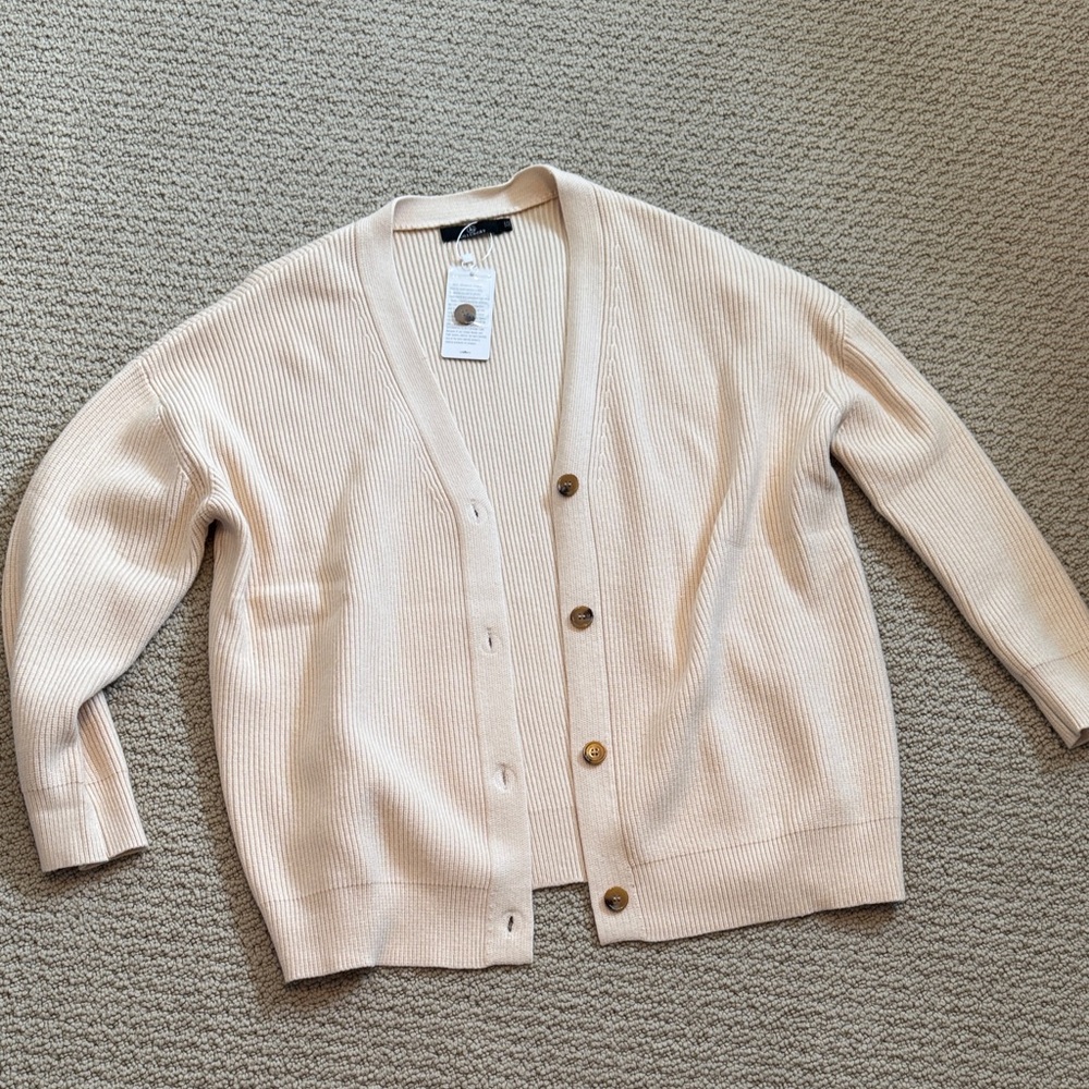 Elegant Beige Cardigan Sweater